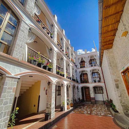 Golden Rest Latacunga Hotel Kültér fotó