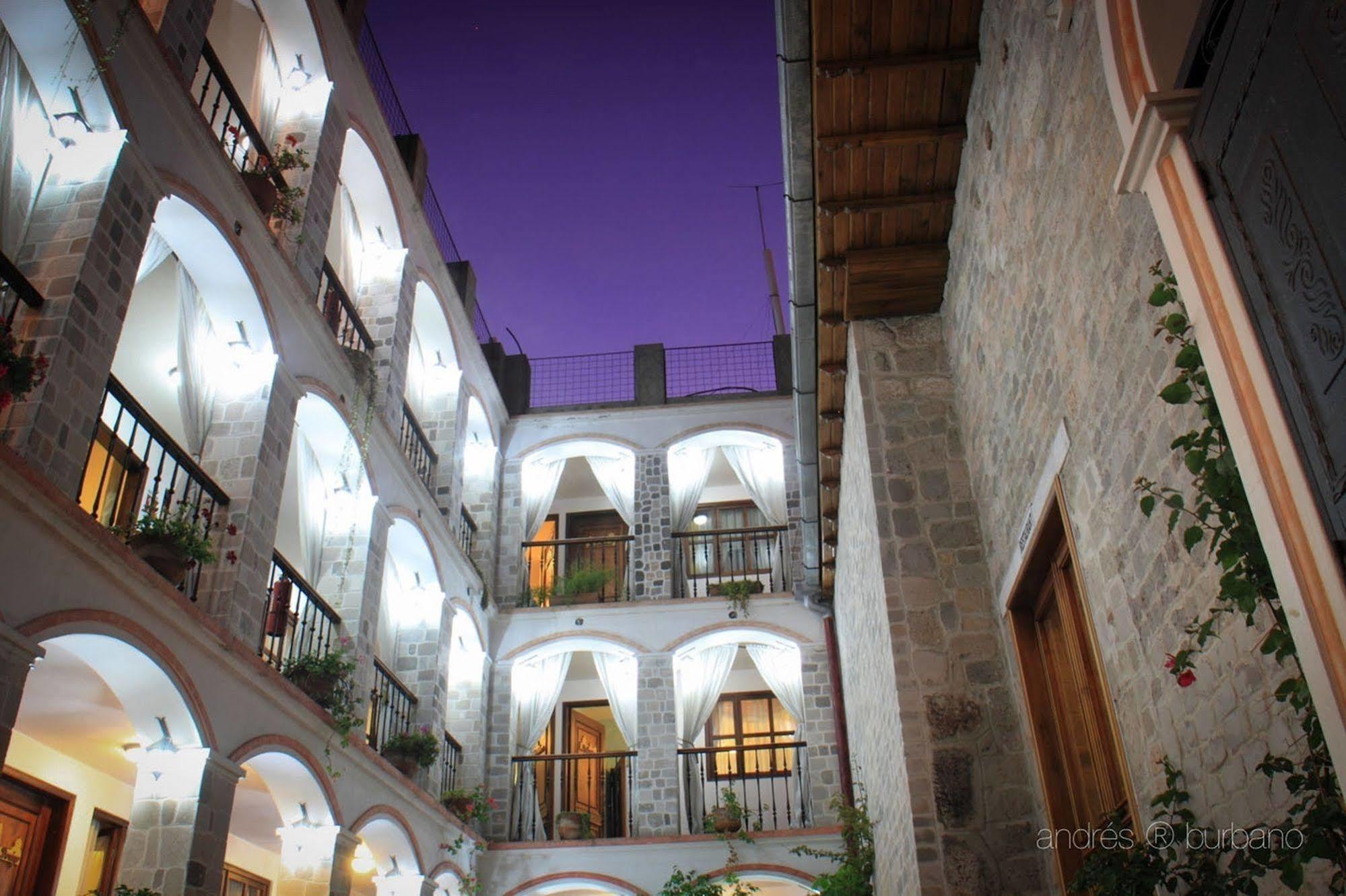 Golden Rest Latacunga Hotel Kültér fotó